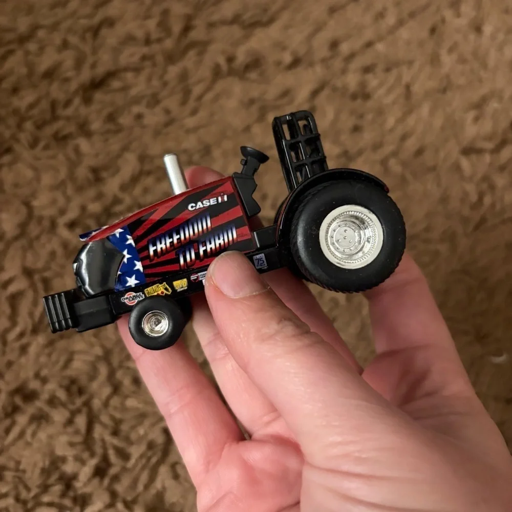 CASE 1:64 MAGNUMATOR TRACTOR pulling PULLER HOT ROD truck 4x4 ertl farm stars